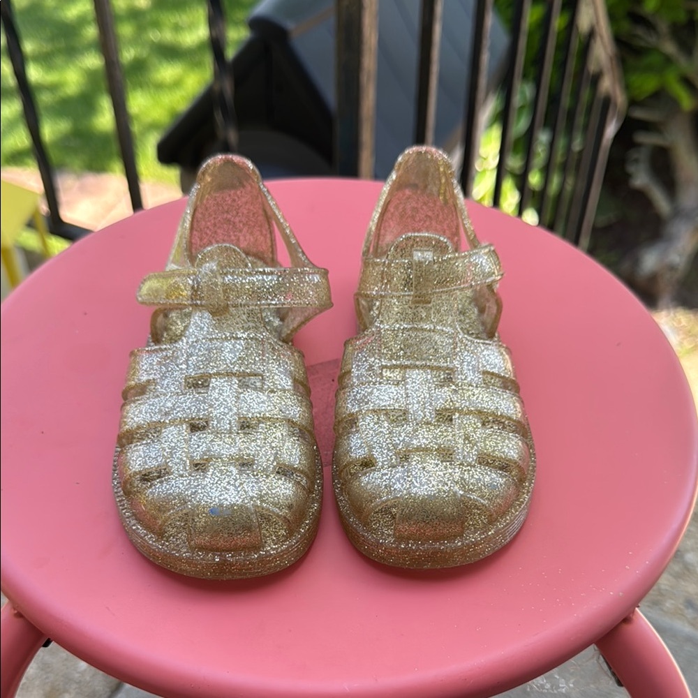 Old Navy Gold Glitter Sandals Retro Style